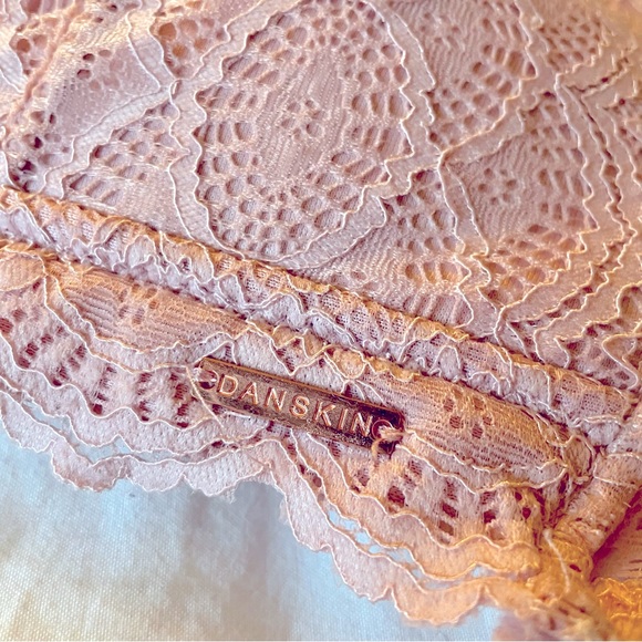Lacy Pink Danskin Intimates Bra - Picture 4 of 4
